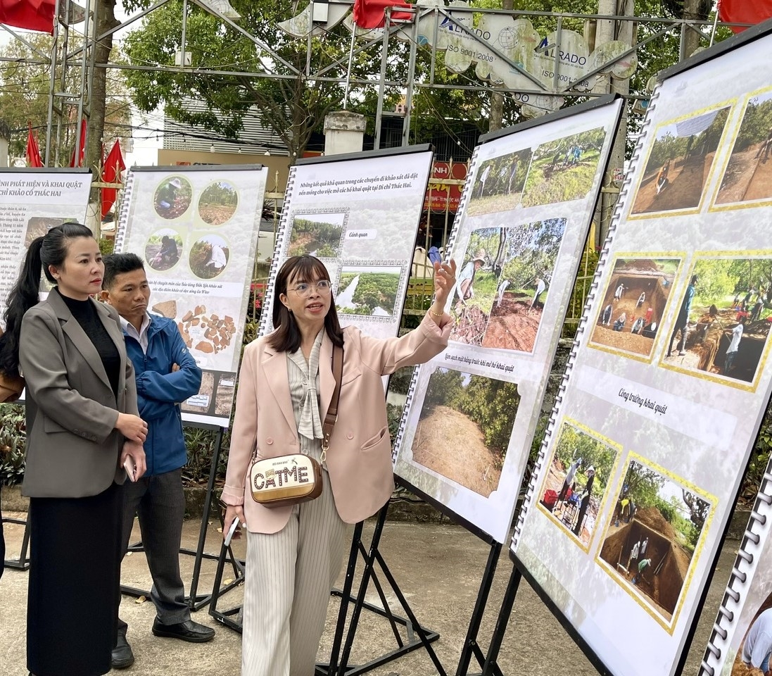 Em kg tin: Mang Bảo vật quốc gia Sưu tập mũi khoan đá Thác Hai đến gần cộng đồng 5