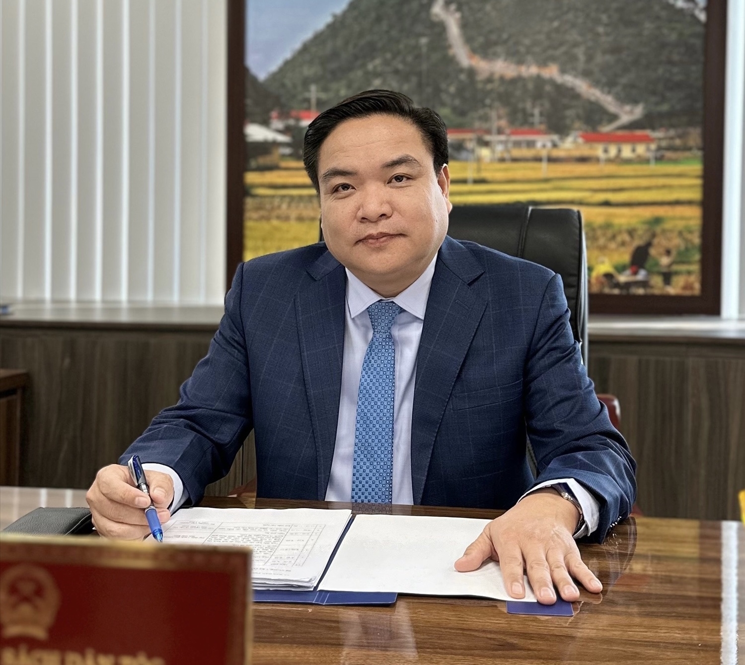 Chân dung ông Hoàng Văn Tuyên 