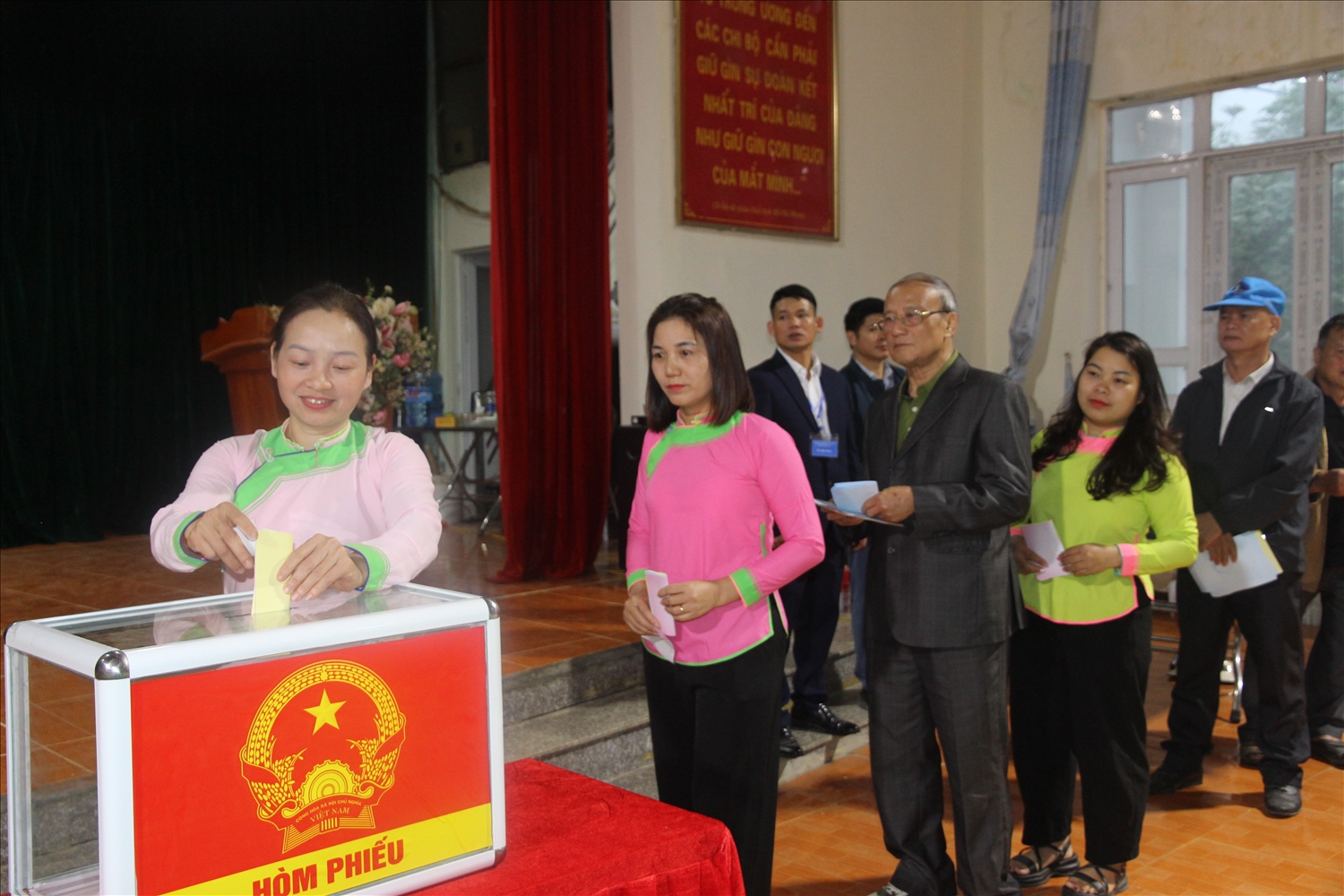 Lào Cai là 1 trong 4 tỉnh của cả nước có tỷ lệ cử tri đi bầu cử cao nhất (Ảnh Trọng Bảo)