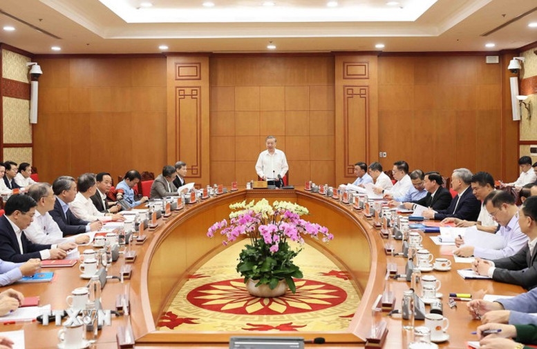 Tổng Bí thư nhấn mạnh năm 2026 là năm đầu tiên triển khai thực hiện Nghị quyết Đại hội lần XIV của Đảng, thống nhất cao là phải kiên quyết, kiên trì đẩy mạnh đấu tranh ngăn chặn, đẩy lùi tham nhũng, lãng phí, tiêu cực với phương châm quyết liệt hơn, hiệu quả hơn và bền vững hơn - Ảnh: TTXVN