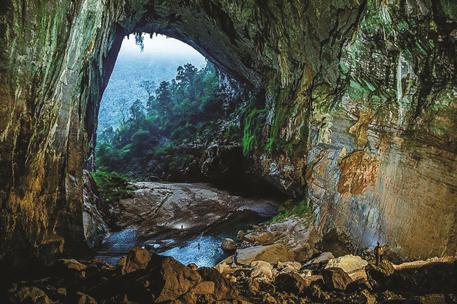 Hang Én là hang động lớn thứ ba thế giới nằm trong Vườn Quốc gia Phong Nha Kẻ Bàng