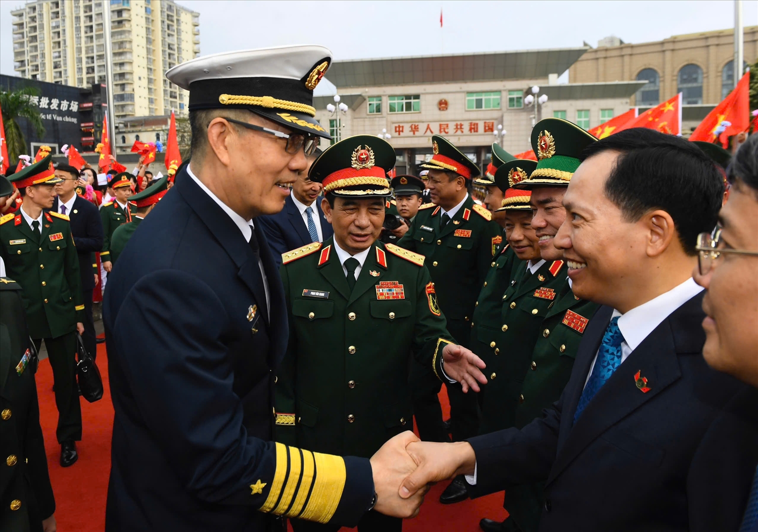 Lễ đón đoàn đại biểu diễn ra trong không khí thắm tình hữu nghị