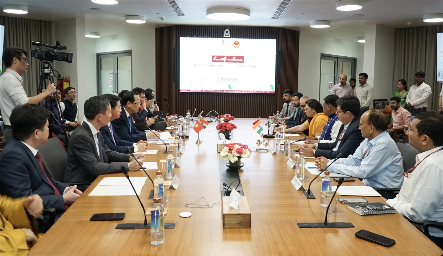 (Tin Bộ trưởng đi thăm Ấn Độ) Việt Nam - Ấn Độ thúc đẩy hợp tác về công tác dân tộc và tôn giáo