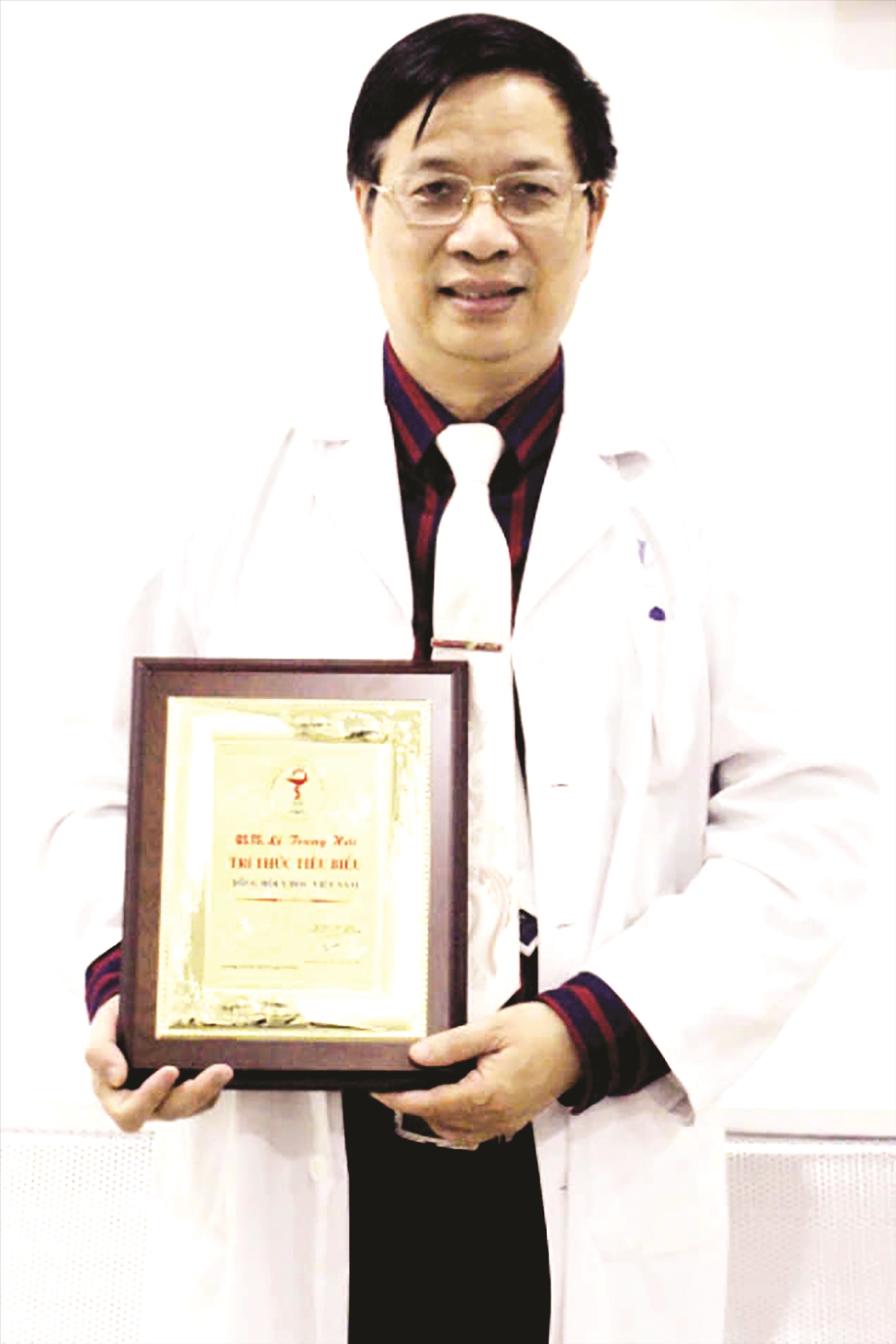  GS. TS Lê Trung Hải vinh dự nhận danh hiệu “Trí thức Tiêu biểu” năm 2019