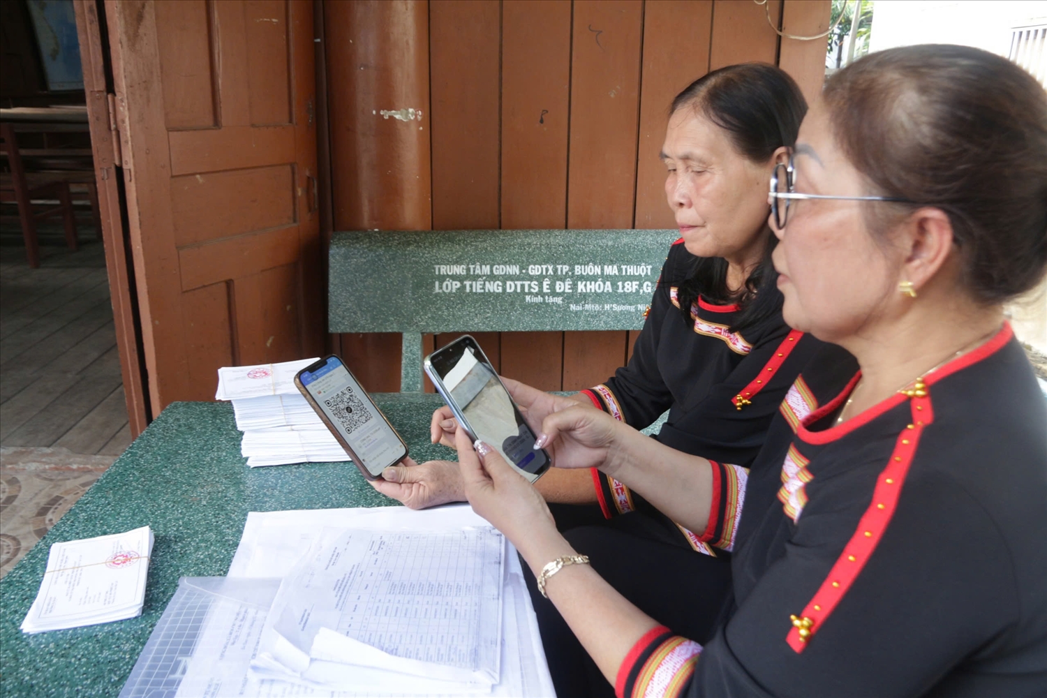 Đa dạng hình thức tuyên truyền trước ngày bầu cử ở Tây Nguyên. (Ảnh HT)