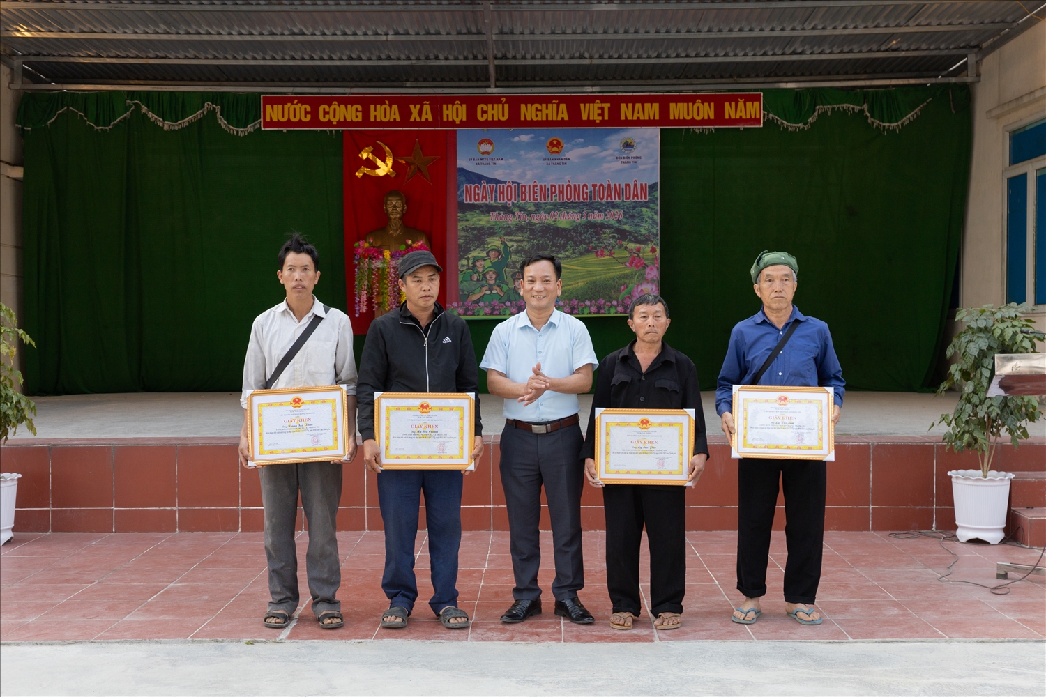 (TIN): Thàng Tín vui Ngày Hội Biên phòng toàn dân 3