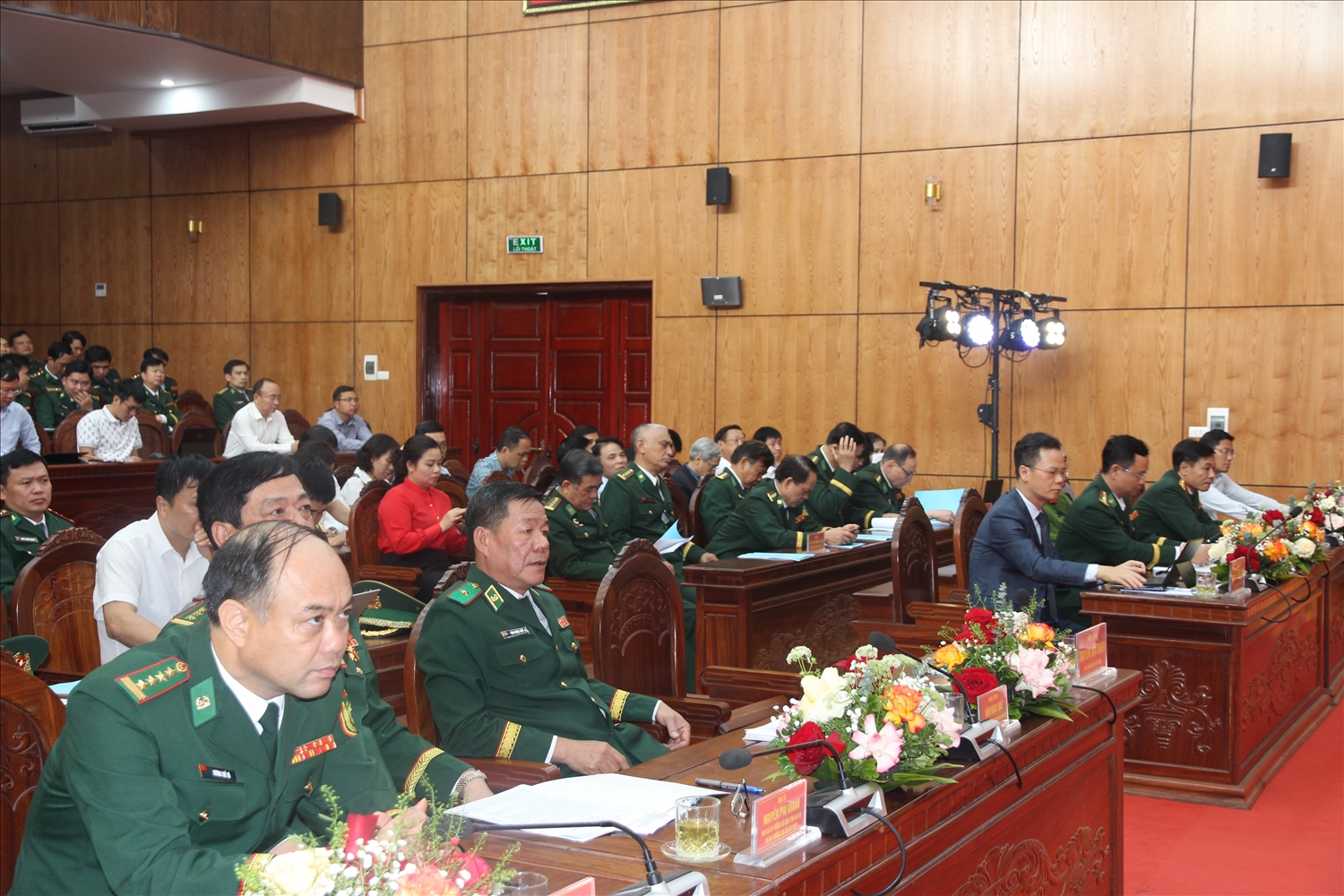 Các đại biểu tham dự buổi lễ. (Ảnh: Trọng Bảo)