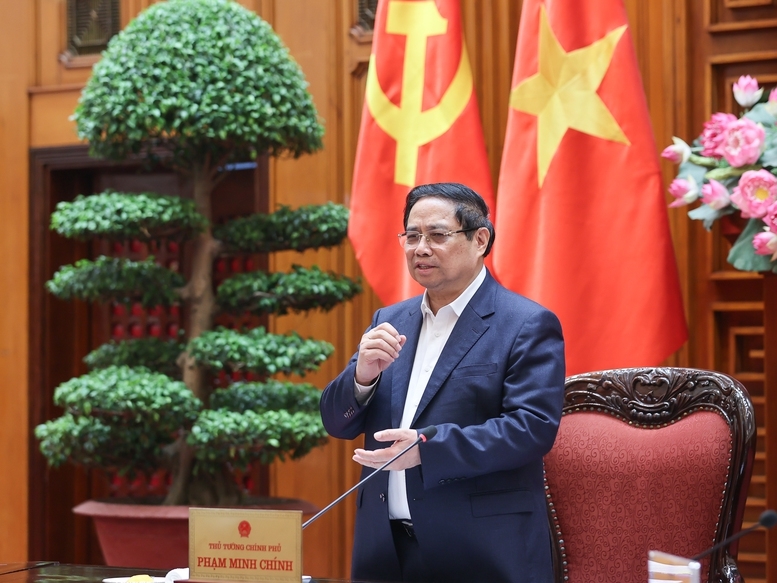 Thủ tướng Phạm Minh Chính chủ trì cuộc họp của Thường trực Chính phủ, nghe báo cáo, cho ý kiến về các chính sách nhà ở xã hội và các vấn đề liên quan - Ảnh: VGP/Nhật Bắc