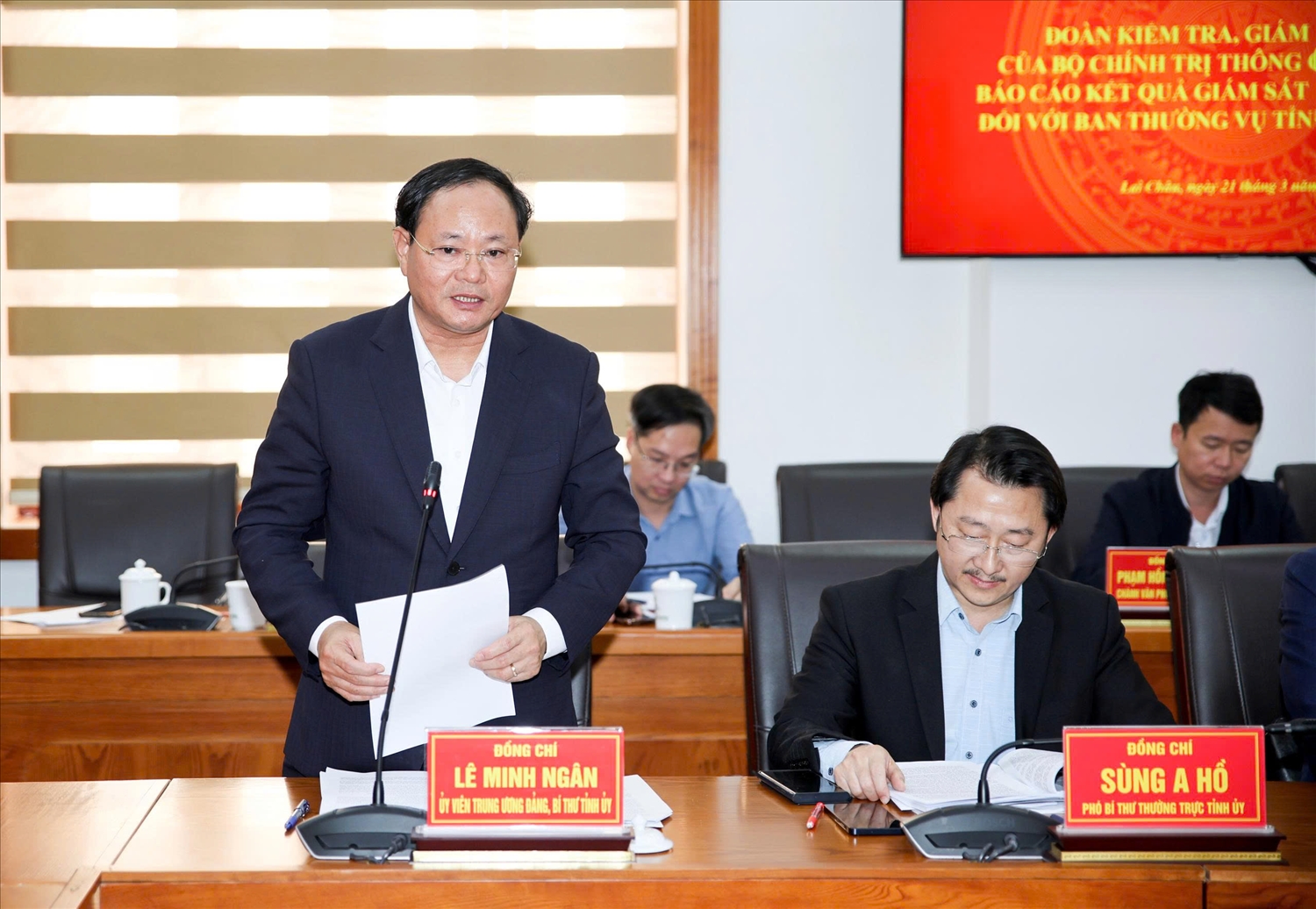 Bí thư tỉnh ủy Lai Châu Lê Minh Ngân tiếp thu các ý kiến chỉ đạo (Ảnh Trọng Bảo)