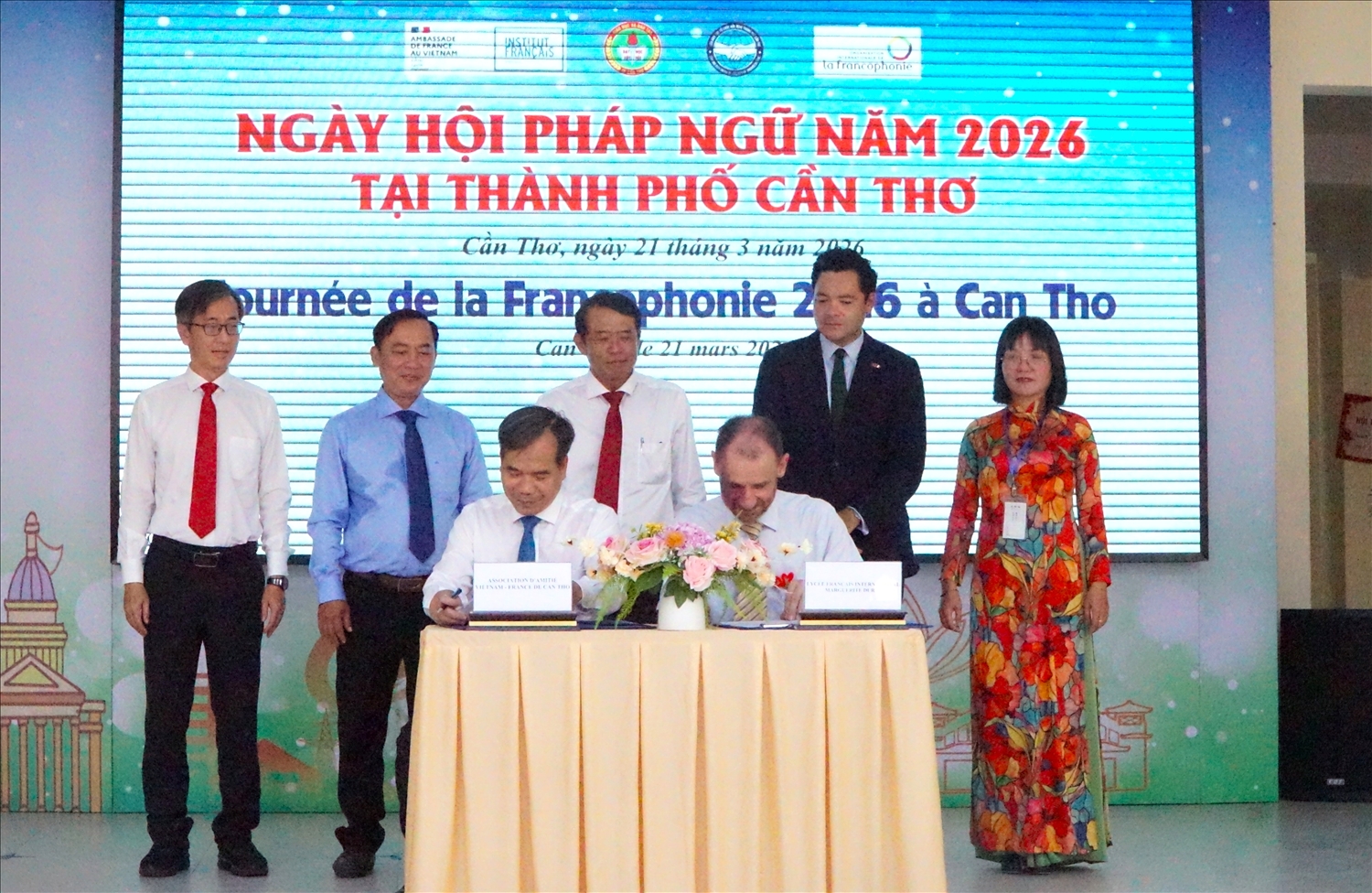 Lễ ký kết biên bản ghi nhớ hợp tác (MOU) giữa Hội hữu nghị Việt – Pháp thành phố với Trường Lycée Français International Marguerite Duras