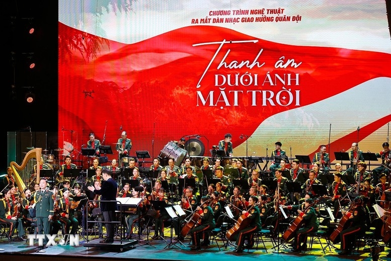 Chương II - Ngôi sao trên mũ – Màu cờ trong tim: Đây là chương nhạc khắc họa đậm nét hình tượng Bộ đội Cụ Hồ - Ảnh: TTXVN