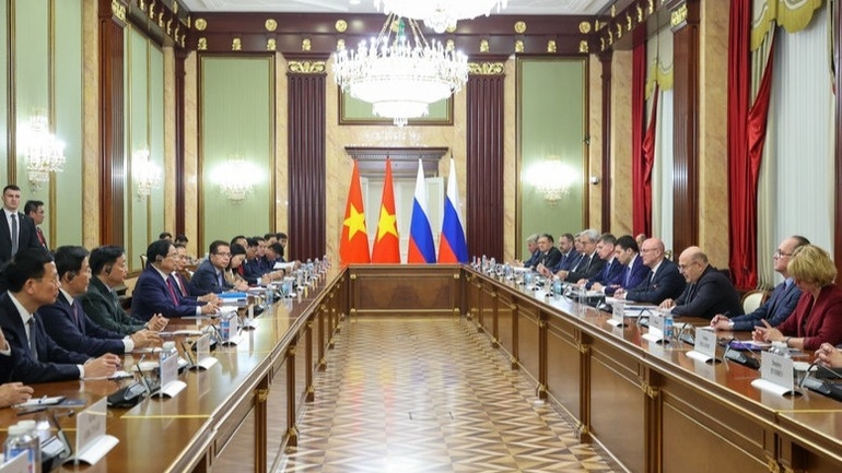 Thủ tướng Phạm Minh Chính hội đàm với Thủ tướng Liên bang Nga Mikhail Mishustin. (Ảnh: VGP/Nhật Bắc)