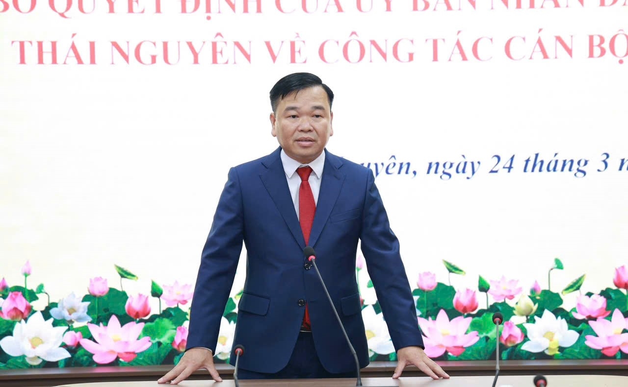 Tân Giám đốc Sở Dân tộc và Tôn giáo Thái Nguyên Dương Hữu Bường phát biểu nhận nhiệm vụ.