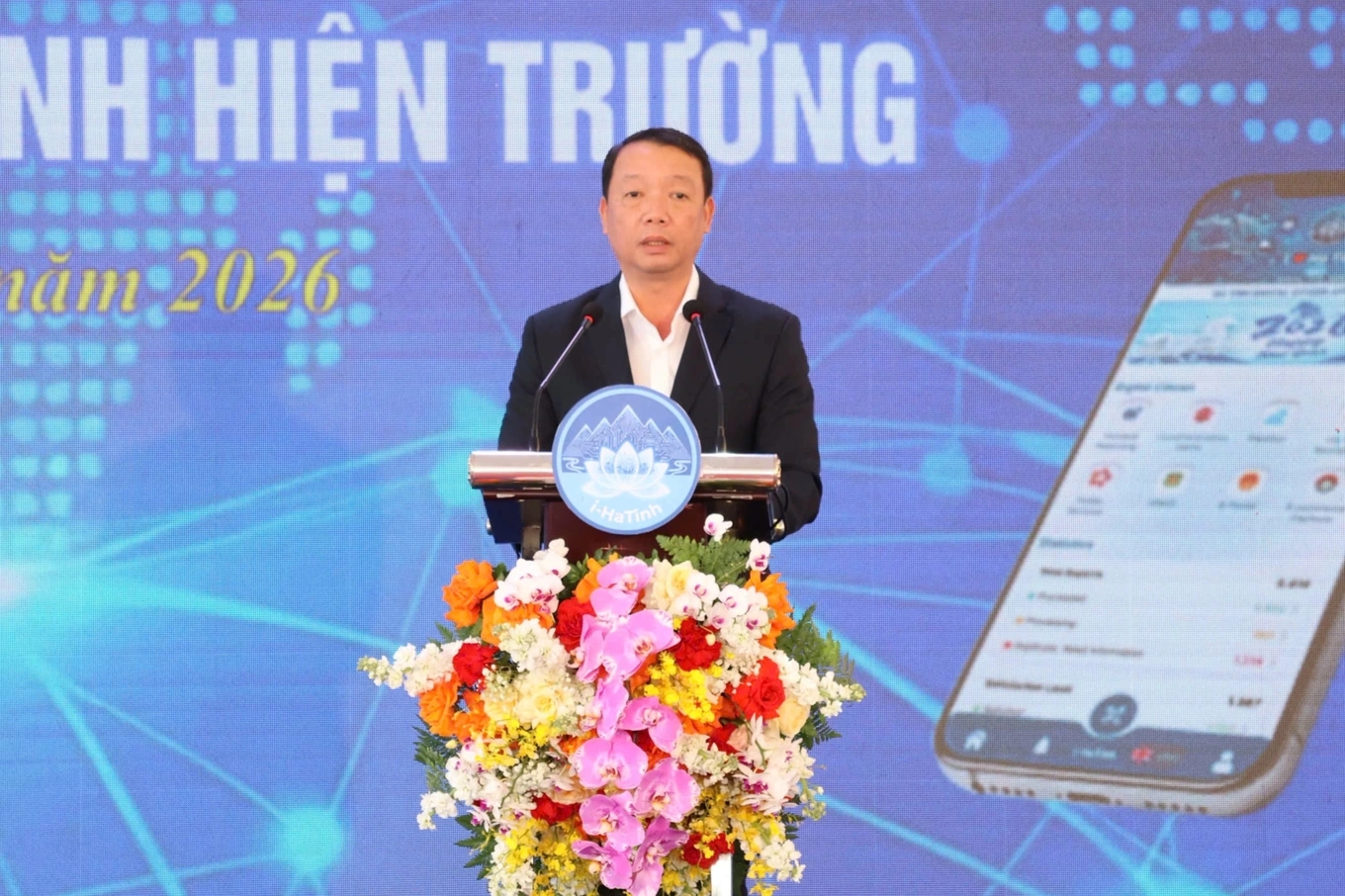 Ông Phan Thiên Định, Chủ tịch UBND tỉnh Hà Tĩnh, phát biểu trong ngày công bố triển khai ứng dụng i-HaTinh (Ảnh: Văn Nguyễn) 