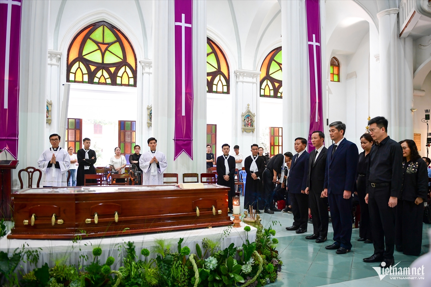 Lãnh đạo Bộ Dân tộc và Tôn giáo viếng Đức Hồng y Gioan Baotixita Phạm Minh Mẫn