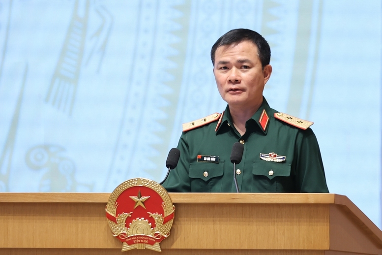 Ông Tào Đức Thắng, Chủ tịch kiêm Tổng Giám đốc Tập đoàn Công nghiệp - Viễn thông Quân đội (Viettel) phát biểu tại Hội nghị - Ảnh VGP/Nhật Bắc