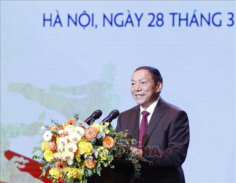 Bộ trưởng Bộ Văn hóa, Thể thao và Du lịch Nguyễn Văn Hùng phát biểu - Ảnh: VGP/Nhật Bắc