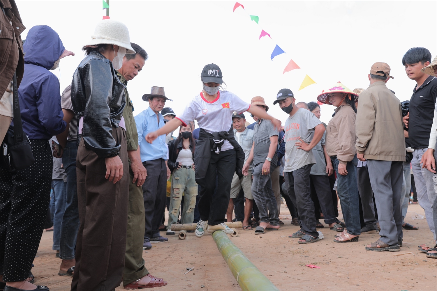 Em kg tin: Hội tụ sắc màu văn hóa ở Lễ hội dân gian Việt Bắc trên Tam Giang 12