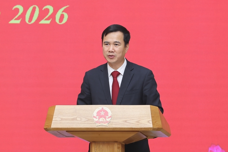 Đồng chí Bùi Thế Duy bày tỏ vinh dự được Đảng, Nhà nước và Thủ tướng Chính phủ tin tưởng giao trọng trách giữ chức vụ Giám đốc Đại học Quốc gia Hà Nội - Ảnh: VGP/Nhật Bắc