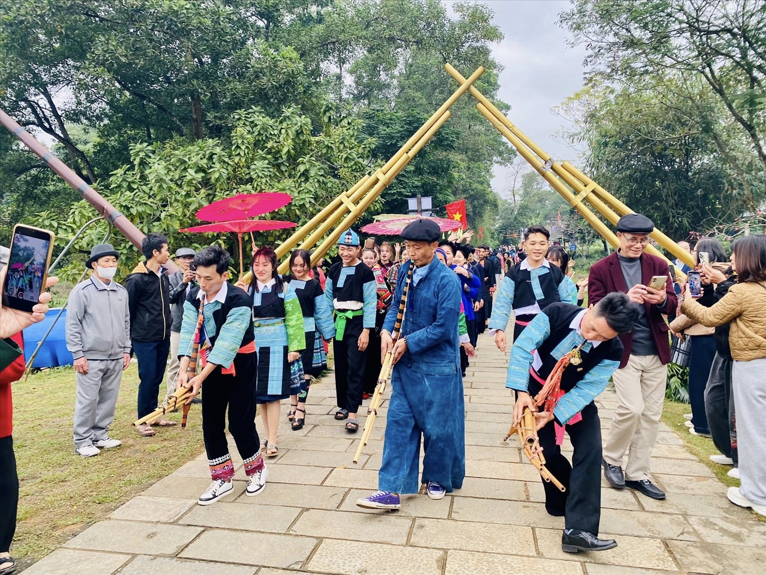 Trong tháng 4 tại Làng Văn hoá Du lịch các Dân tộc Việt Nam sẽ diễn ra nhiều hoạt động mang đậm sắc màu văn hoá truyền thống