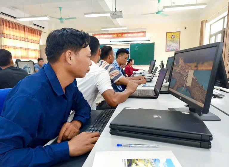 Các xã vùng cao, vùng DTTS tỉnh Quảng Ninh chủ động trang bị kỹ năng nhận diện, xử lý các thông tin xấu độc trên không gian mạng cho đội ngũ Người có uy tín, Bí thư, Trưởng thôn