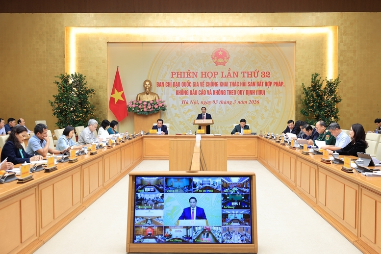 Thủ tướng Phạm Minh Chính chủ trì phiên họp lần thứ 32 của Ban Chỉ đạo quốc gia chống khai thác hải sản bất hợp pháp, không báo cáo và không theo quy định (IUU) - Ảnh: VGP/Nhật Bắc