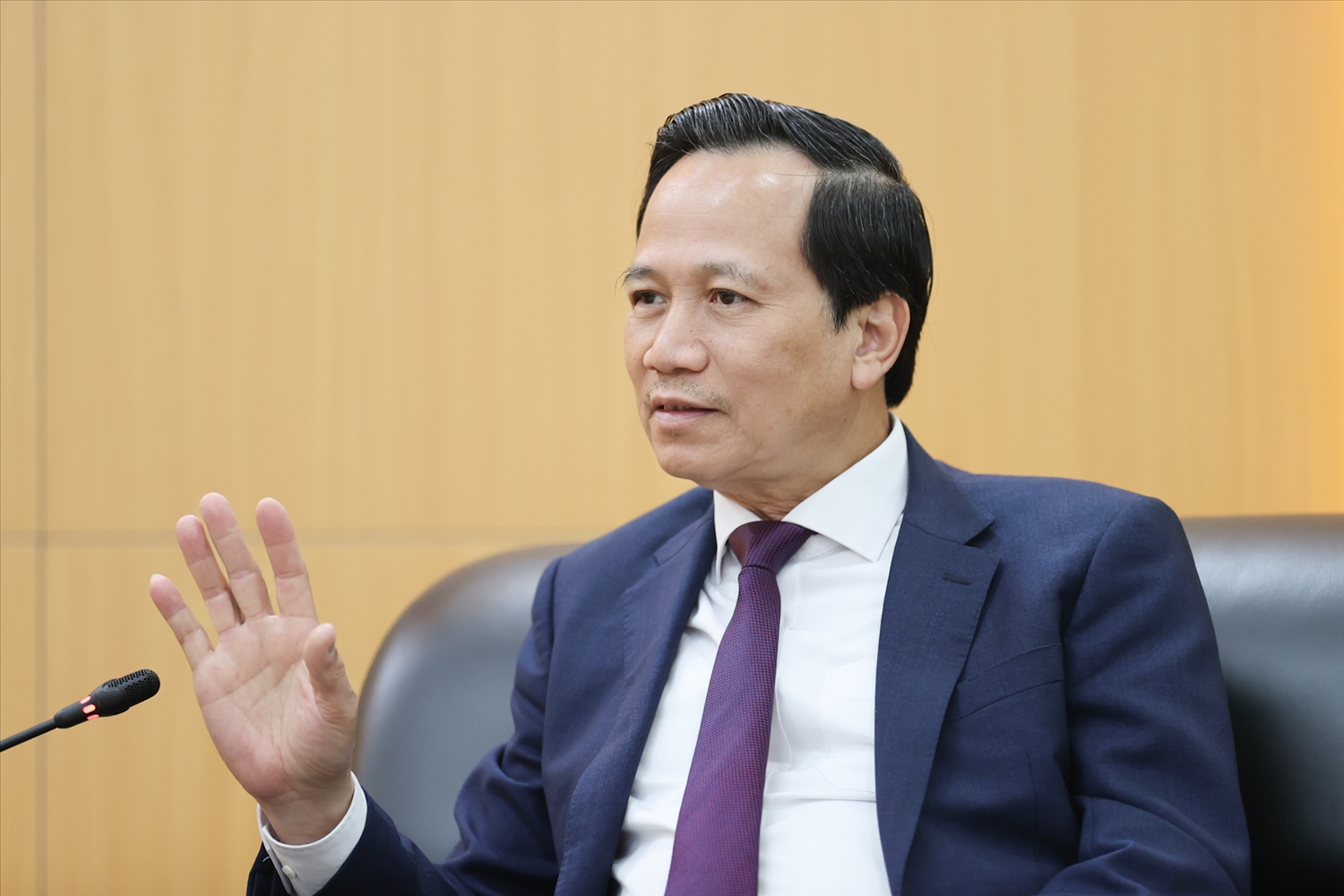 Bộ trưởng Bộ Dân tộc và Tôn giáo Đào Ngọc Dung phát biểu tại buổi gặp (Ảnh. Lê Anh Dũng)