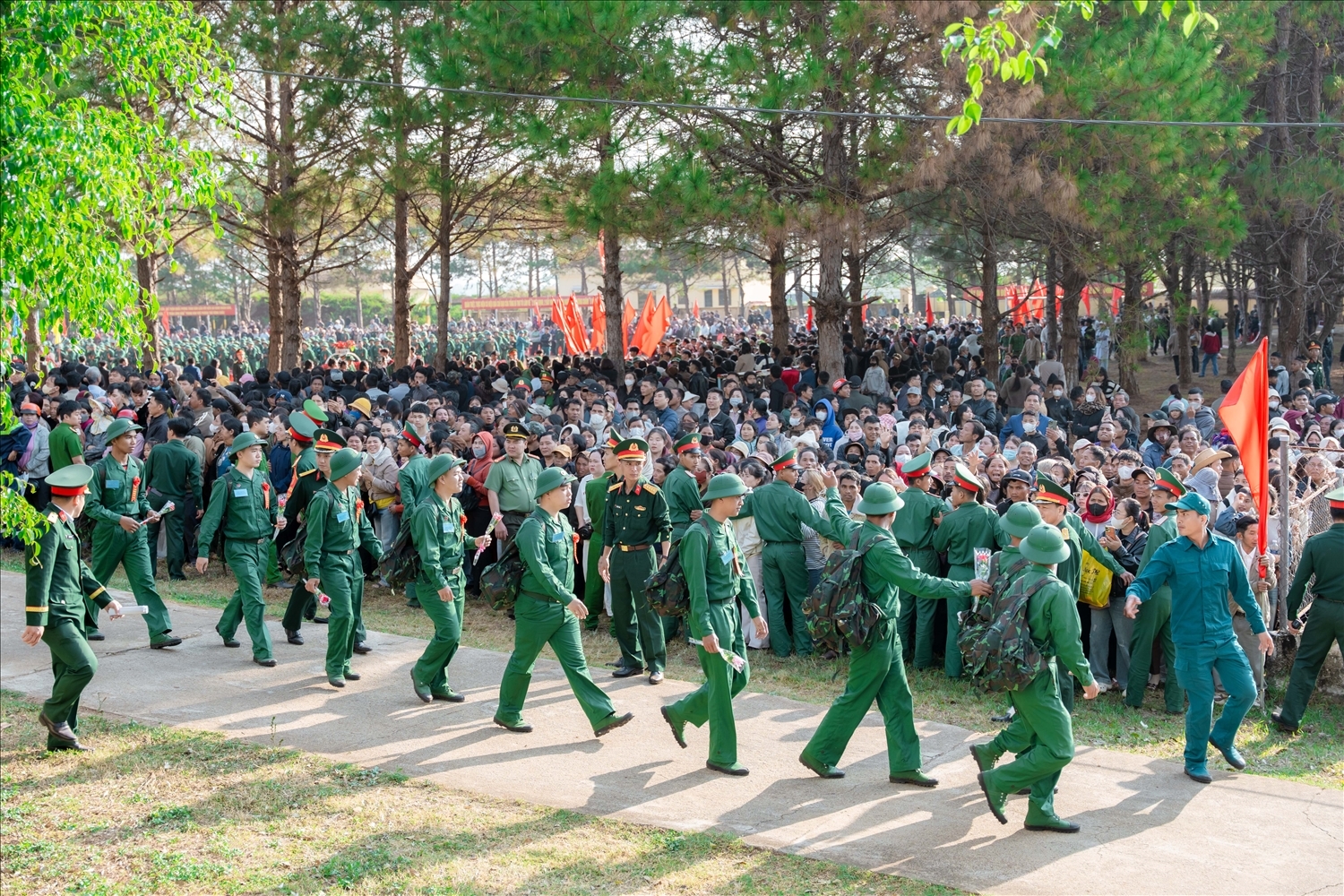 Gia Lai: 5.697 thanh niên ưu tú lên đường nhập ngũ 10