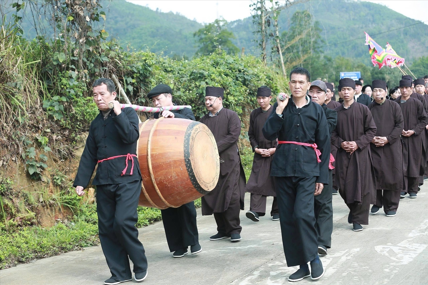 Phần lễ được tổ chức trong ngày khai hội
