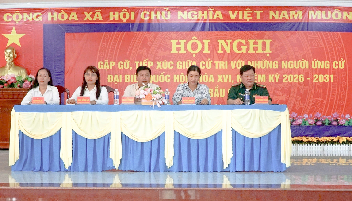 Các ứng cử viên đại biểu Quốc hội đơn vị bầu cử số 1 - tỉnh An Giang tham dự Hội nghị tại đặc khu Thổ Châu 