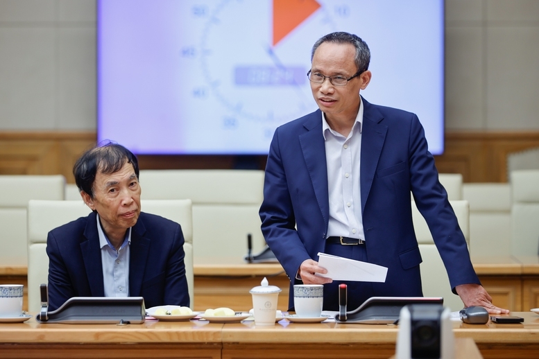 TS. Cấn Văn Lực phát biểu - Ảnh: VGP/Nhật Bắc