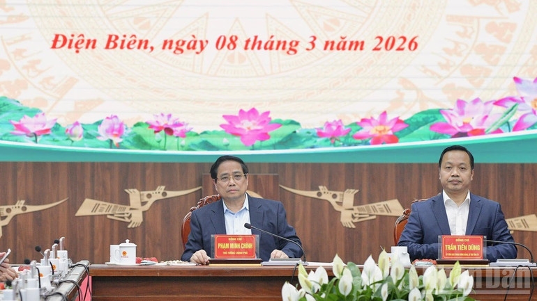 Thủ tướng Phạm Minh Chính cho ý kiến chỉ đạo về phương hướng phát triển thời gian tới của tỉnh Điện Biên. (Ảnh: Thanh Giang)