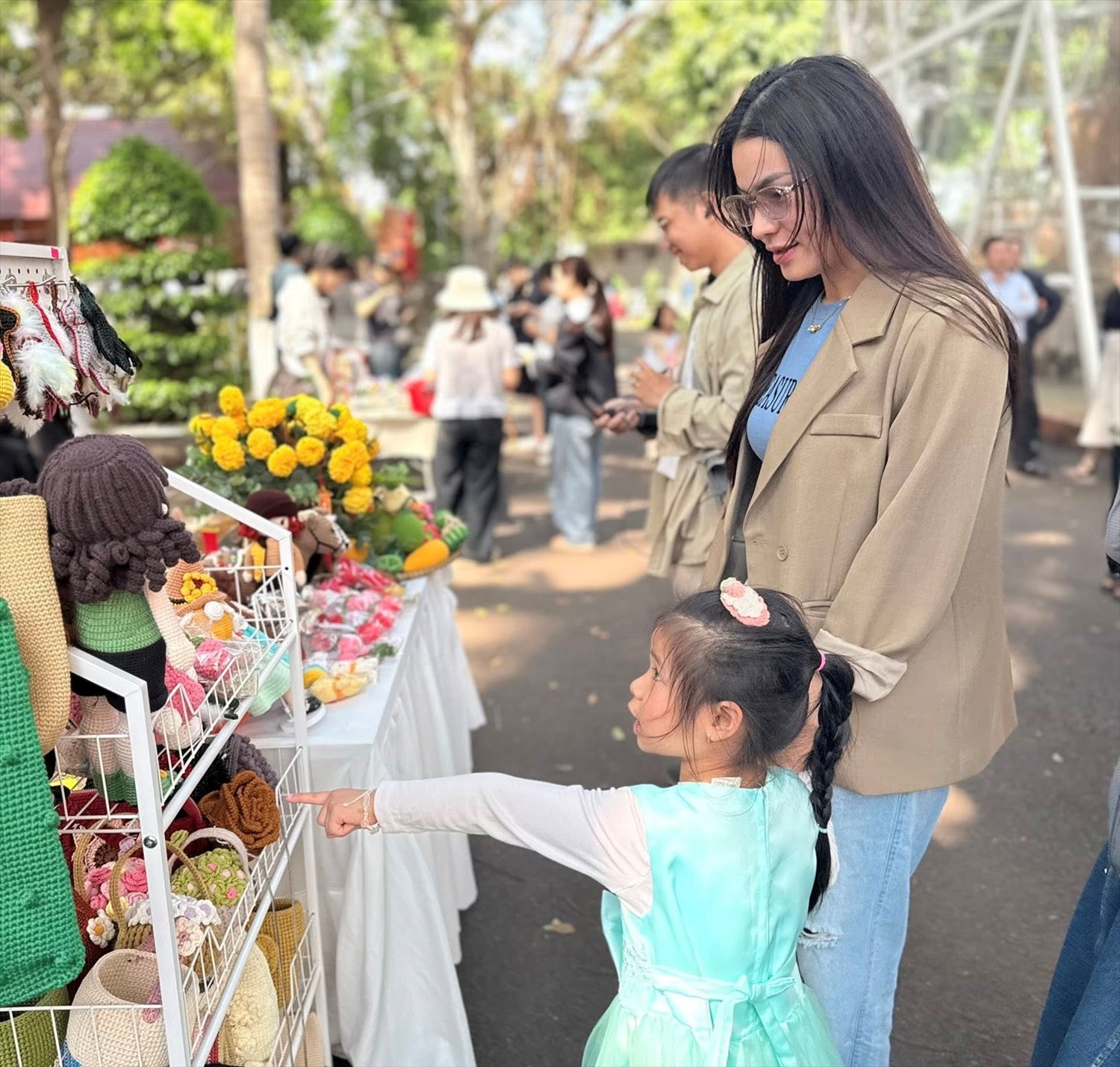 Em kg tin: Phiên chợ trên cao nguyên – Không gian văn hóa, nghệ thuật giữa lòng Buôn Ma Thuột 10