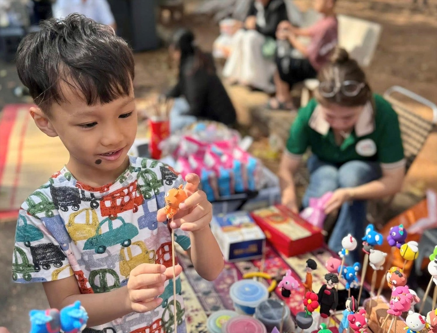 Em kg tin: Phiên chợ trên cao nguyên – Không gian văn hóa, nghệ thuật giữa lòng Buôn Ma Thuột 8