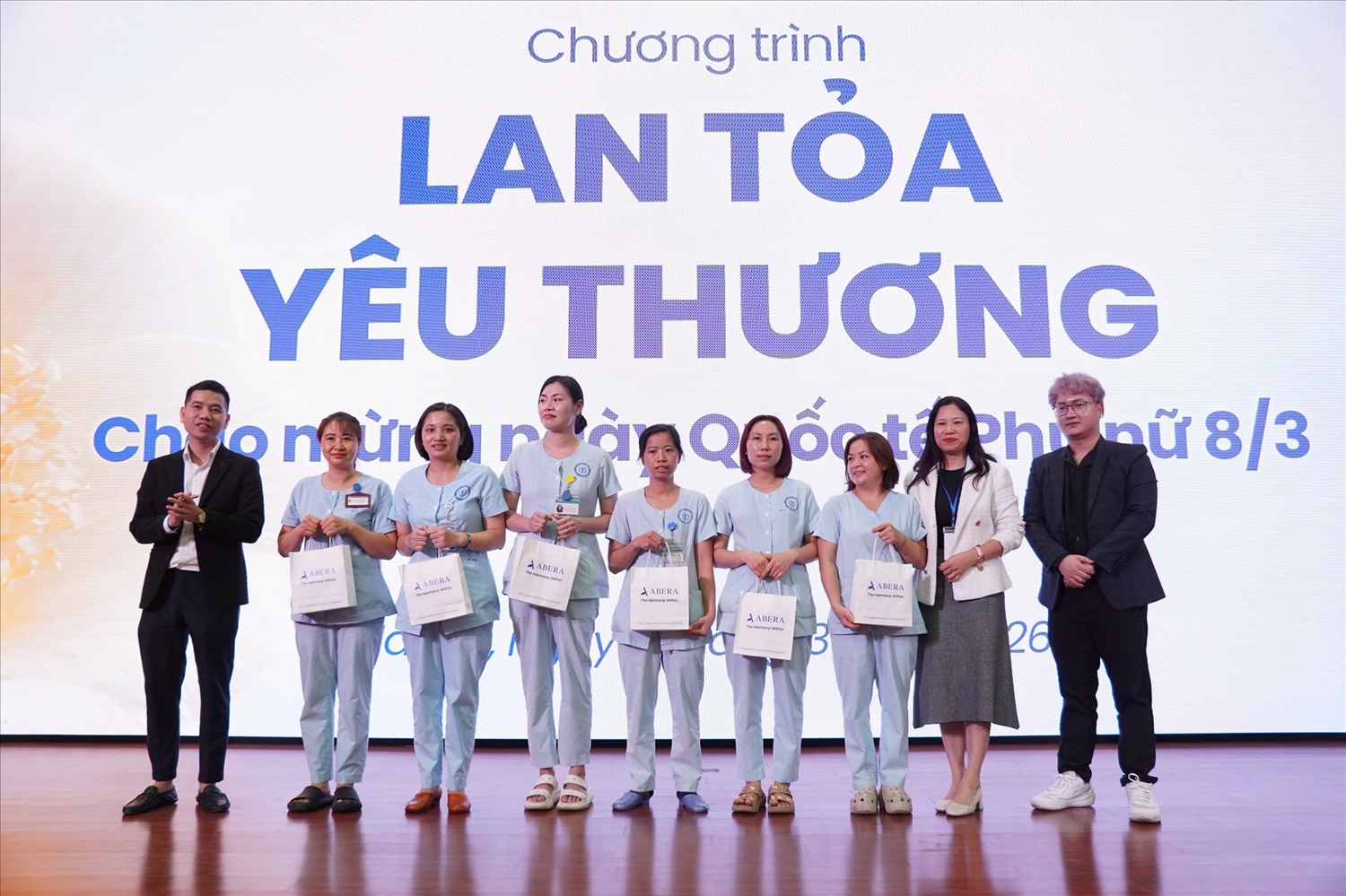 (TIN NGỌC XIN NGOẠI GIAO) Lan tỏa yêu thương nhân ngày Quốc tế Phụ nữ 5