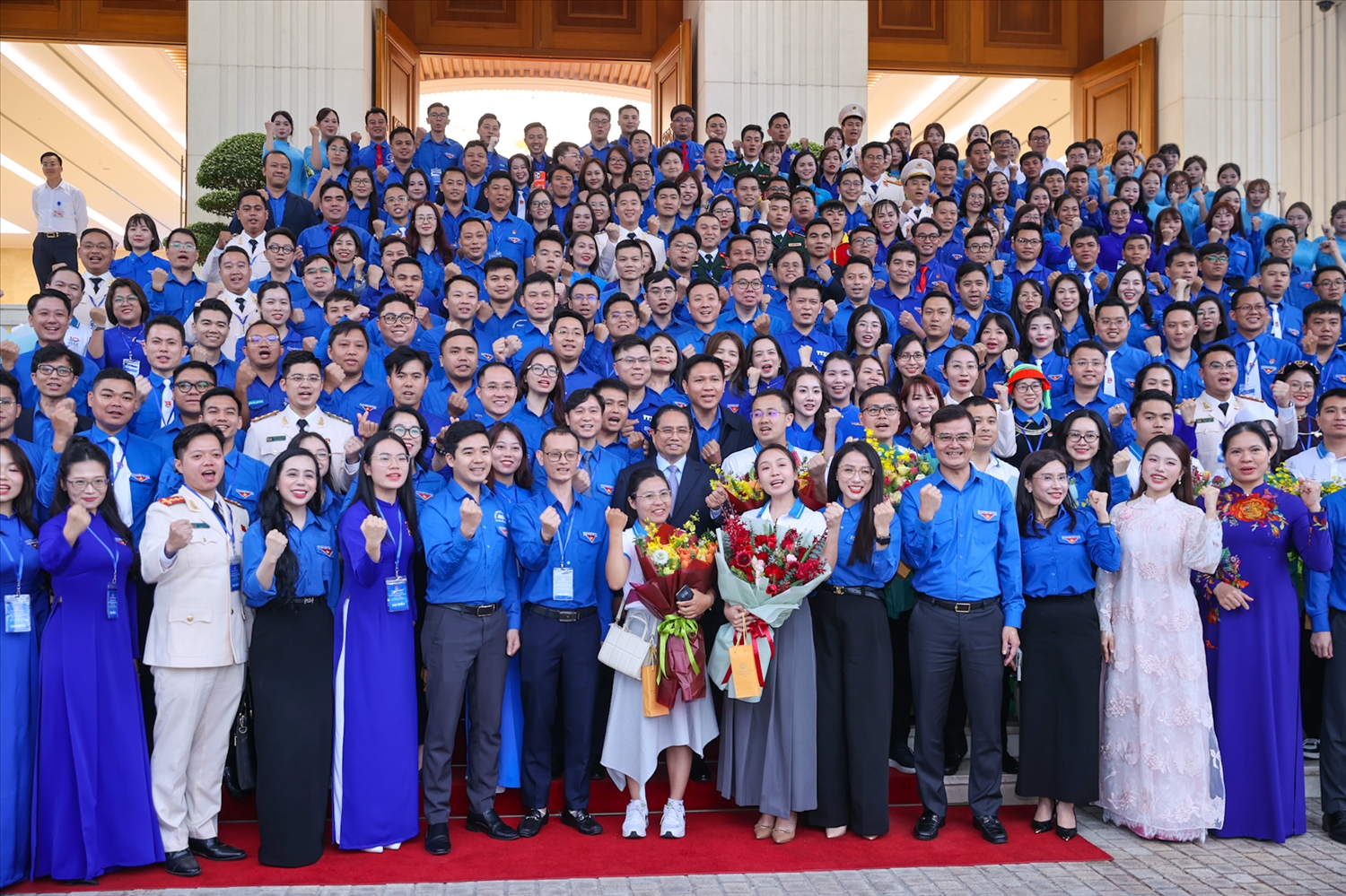 Thủ tướng và các đại biểu dự gặp mặt - Ảnh: VGP/Nhật Bắc