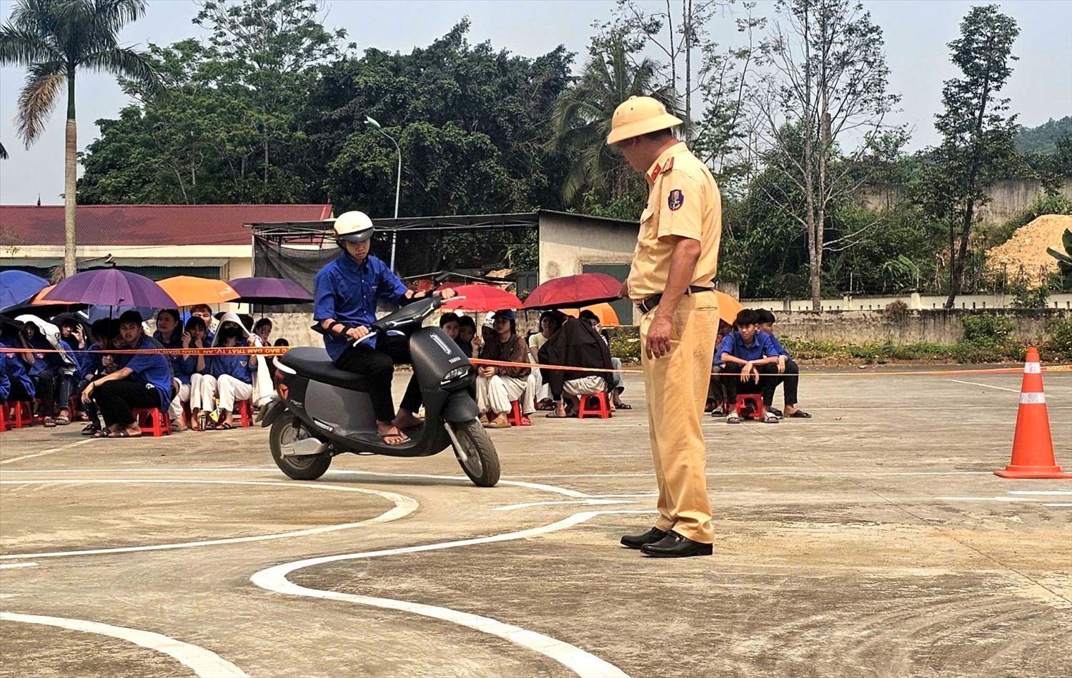 Ngoài lý thuyết, chương trình chú trọng hướng dẫn kỹ năng thực hành. (Ảnh: CATH)