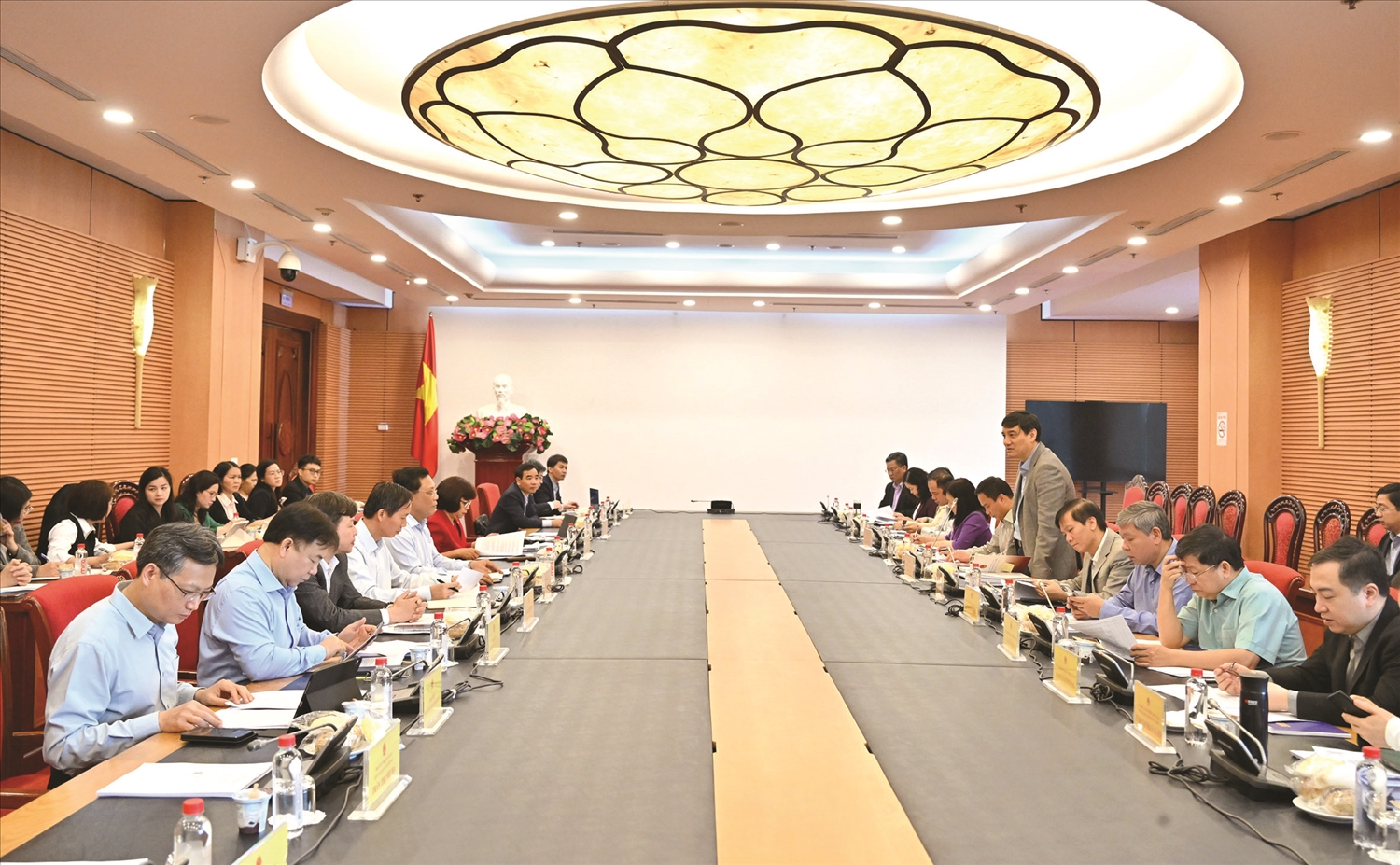 Ủy ban Văn hóa và Xã hội của Quốc hội tổ chức thẩm tra sơ bộ hồ sơ dự án Luật Tín ngưỡng, tôn giáo (sửa đổi) ngày 16/3/2026