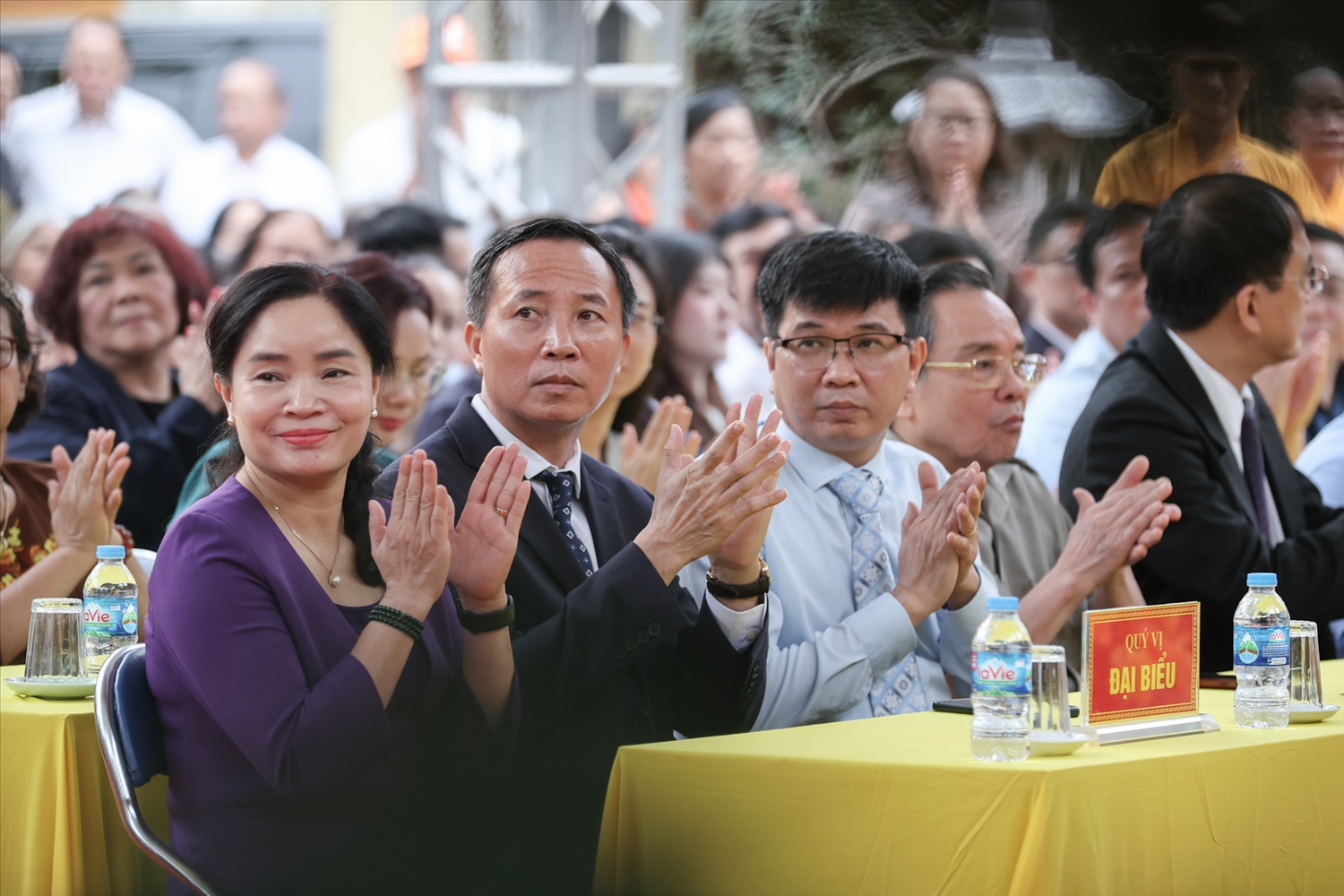 Các đại biểu bộ ngành và các địa phương tham dự buổi lễ. Ảnh Lê Anh Dũng