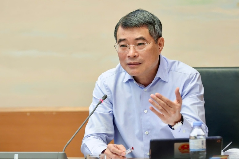 Thủ tướng Lê Minh Hưng đã phân tích, làm rõ, nhấn mạnh thêm một số điểm trọng tâm, đặc biệt là về mục tiêu tăng trưởng hai con số - Ảnh: VGP/Nhật Bắc