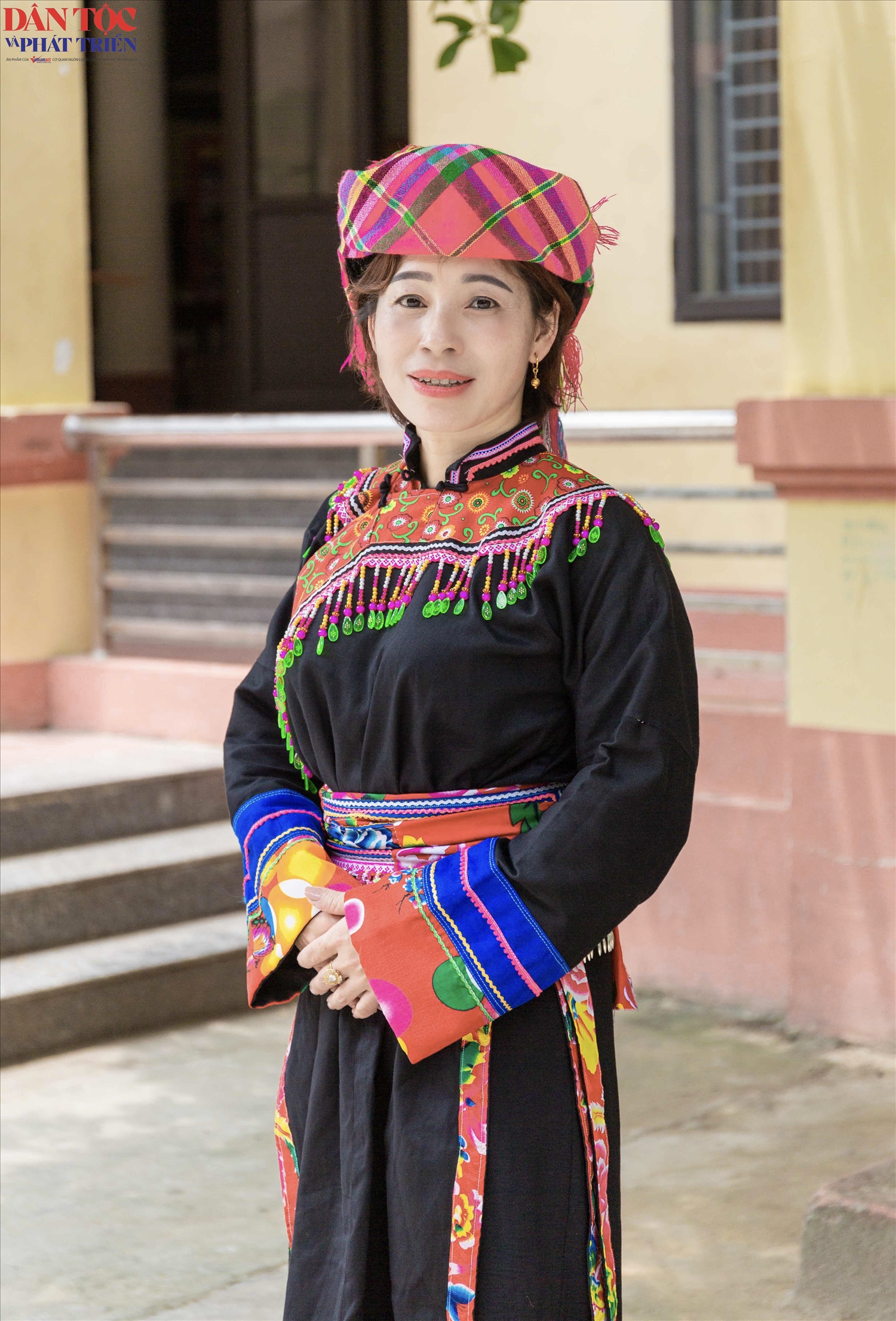 Cô giáo Vàng Thị Khè Linh: Em mong từ chính lớp học này sẽ có thêm những em bé Cơ Lao học hết tiểu học, lên trung học, xa hơn là về với Thủ đô Hà Nội để học đại học