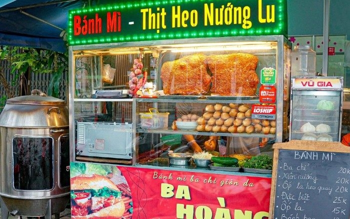 Xe bánh mì xuất hiện quen thuộc trên đường phố