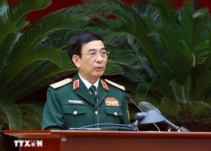 Đại tướng Phan Văn Giang, Ủy viên Bộ Chính trị, Phó Bí thư Quân ủy Trung ương, Phó Thủ tướng, Bộ trưởng Bộ Quốc phòng, đại diện các đơn vị phát biểu - Ảnh: TTXVN