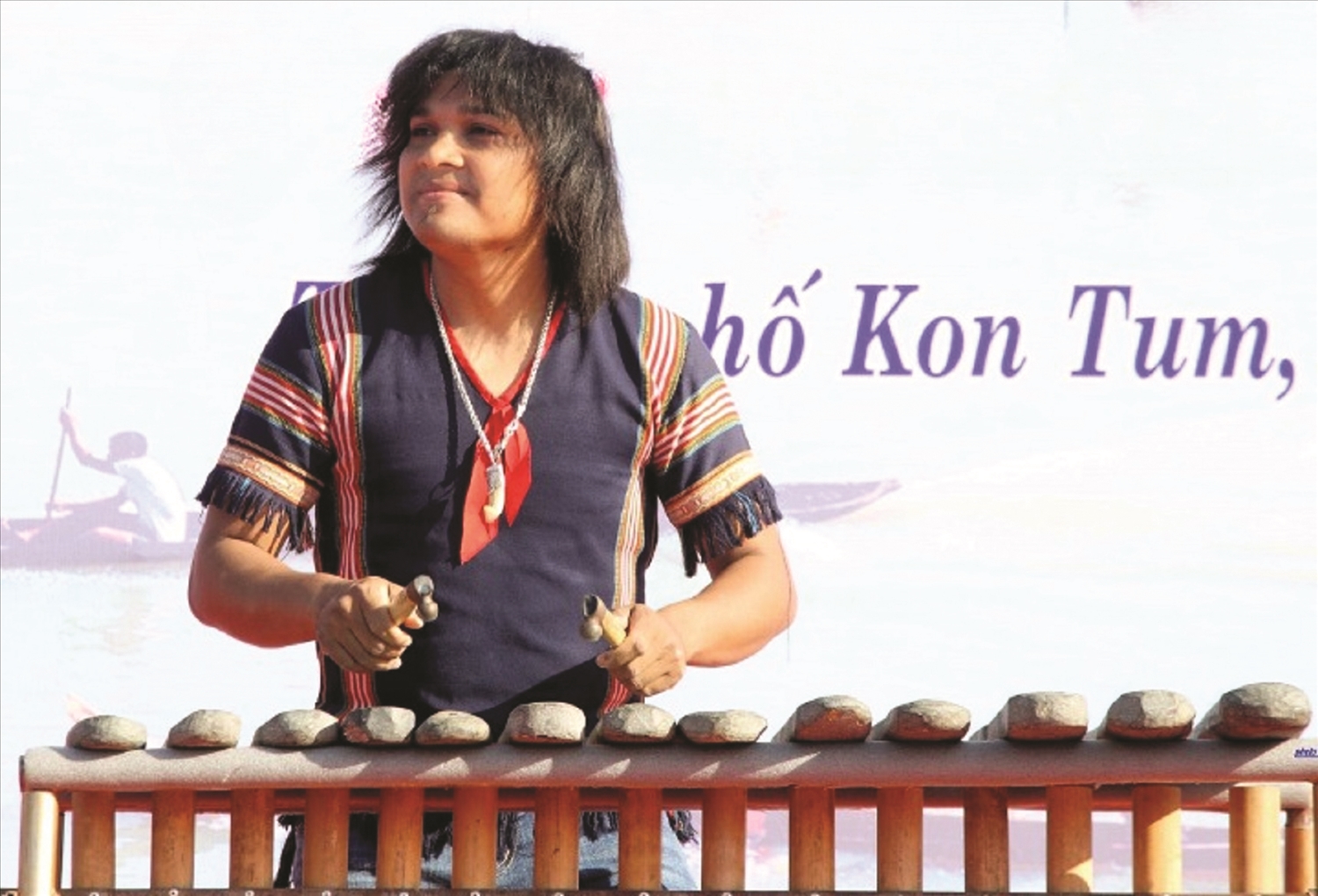 Chàng trai Ka Ly đã làm hồi sinh âm nhạc Tây Nguyên với sự tìm tòi, nghiên cứu và phát triển các nhạc cụ dân gian Ba Na