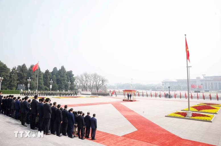 Lễ đón trọng thể Tổng Bí thư, Chủ tịch nước Tô Lâm và Phu nhân thăm cấp Nhà nước đến Trung Quốc - Ảnh: TTXVN