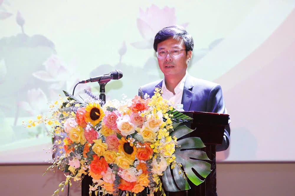 Ông Đinh Văn Tuấn - Phó Chủ tịch UBND tỉnh Lâm Đồng chia sẻ tại hội nghị