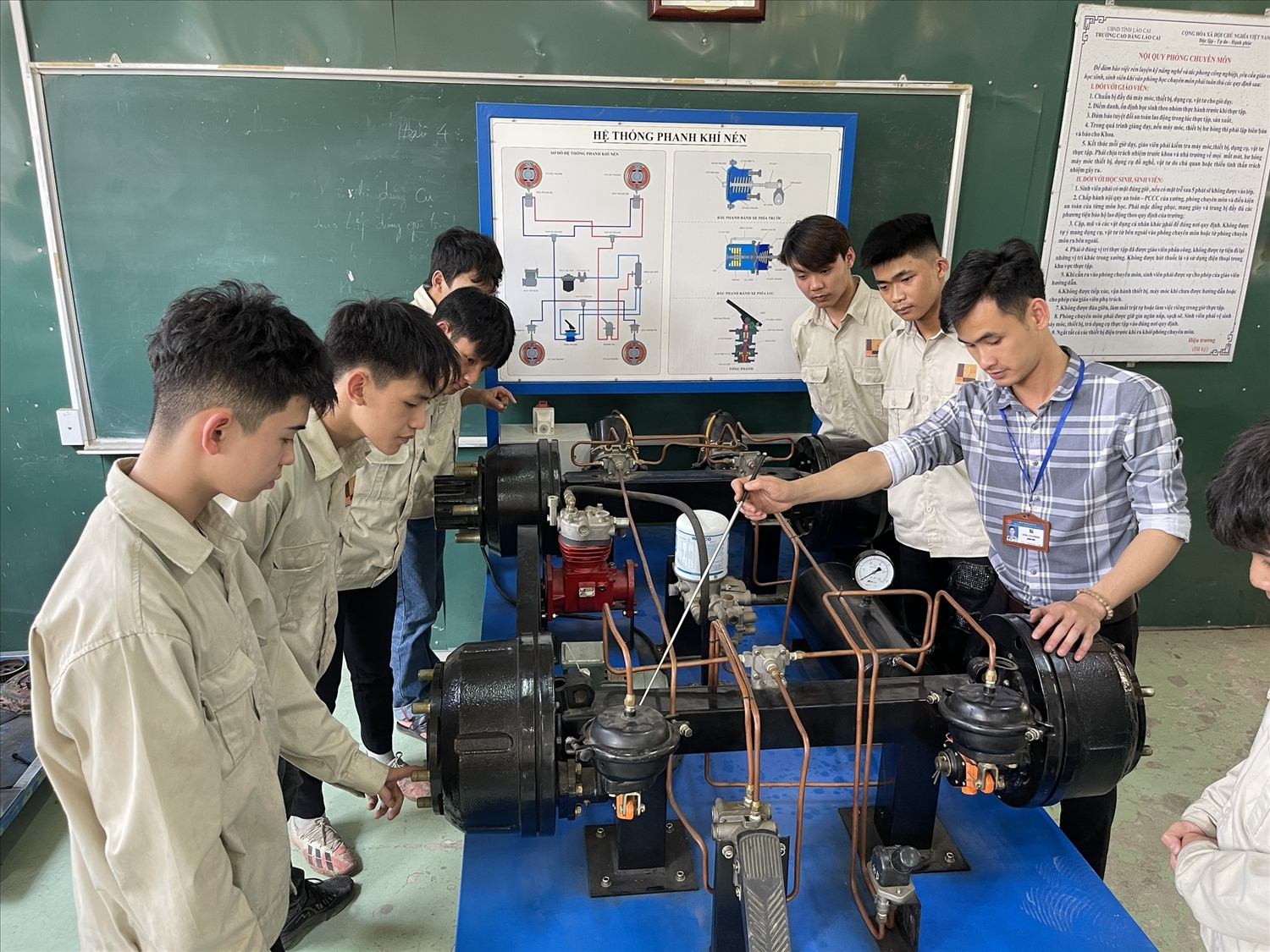 Tỉnh Lào Cai tăng cường đào tạo nghề cho lao động DTTS (Ảnh Trọng Bảo)