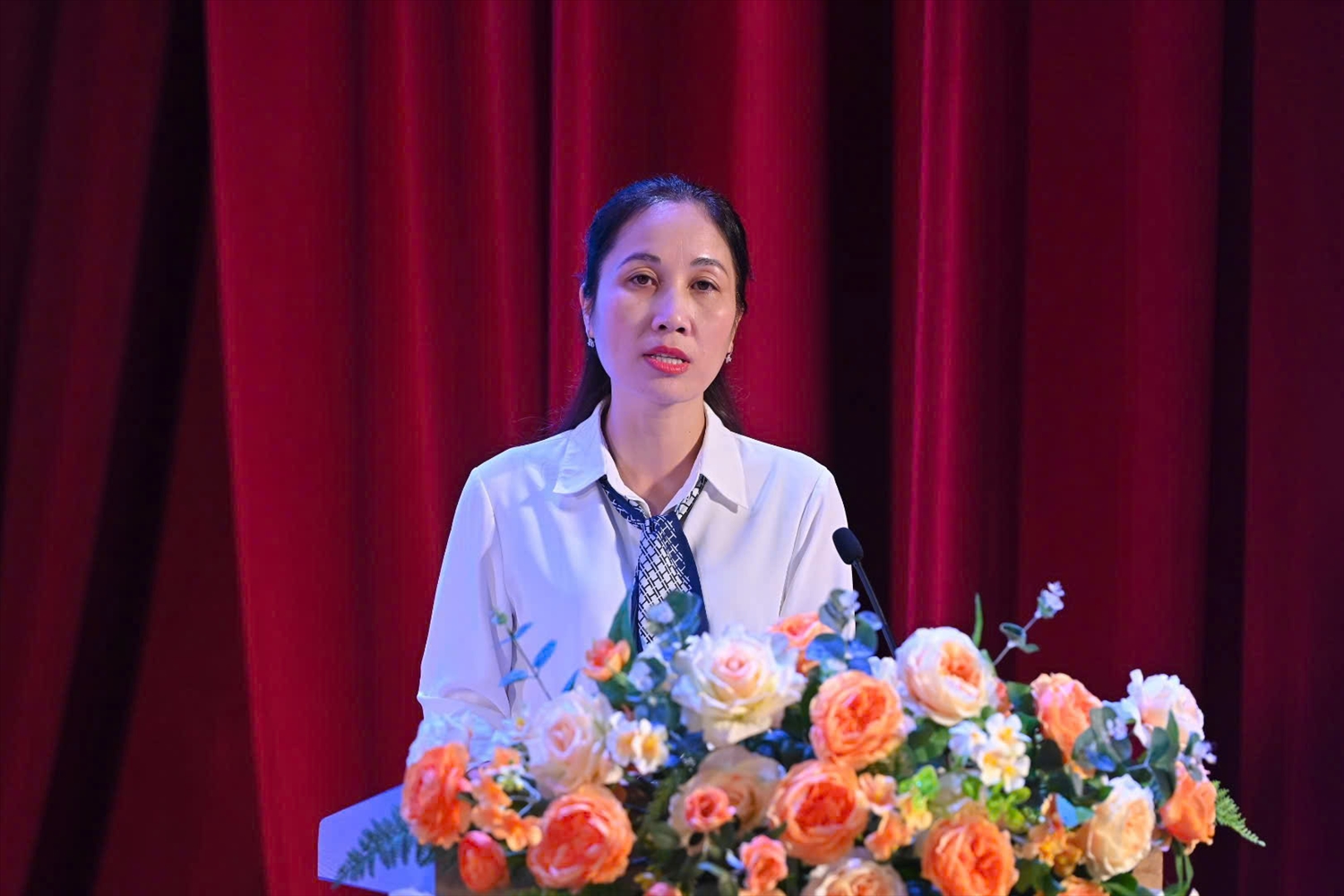 Phó Giám đốc Sở Văn Hóa, Thể thao và Du lịch tỉnh Quảng Ninh Nguyễn Thị Thanh Thủy phát biểu khai mạc