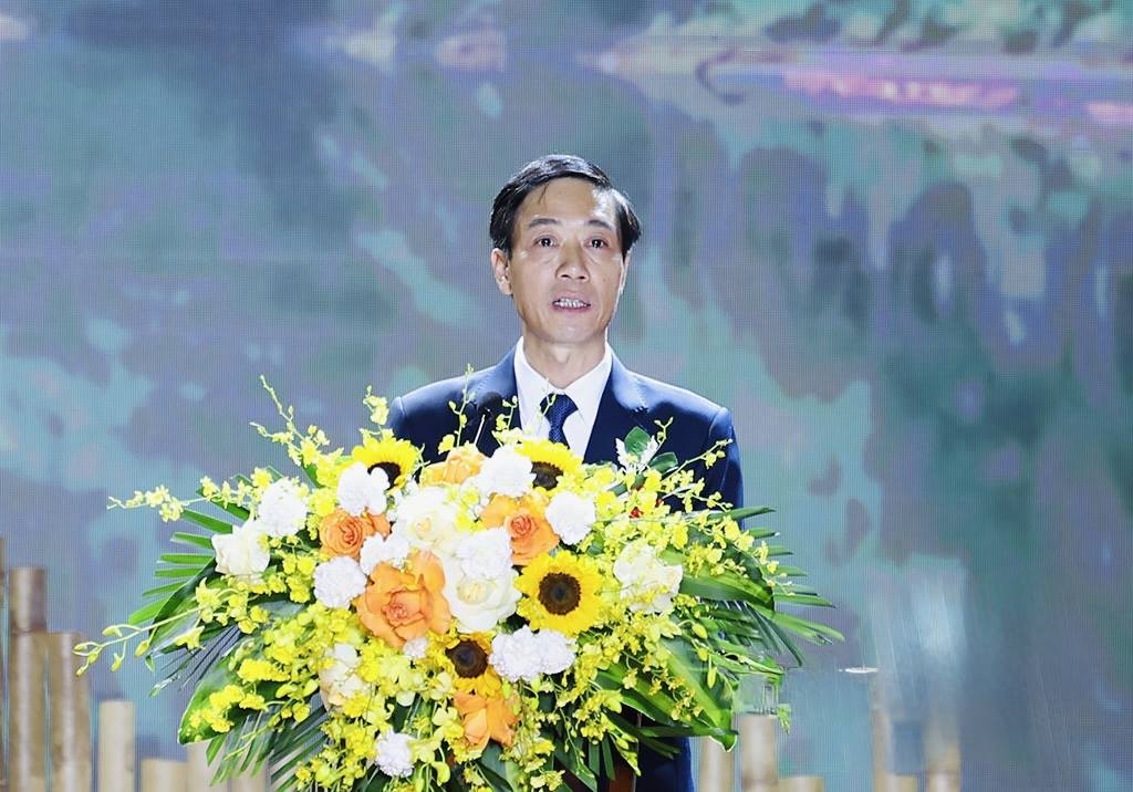 Ông Phạm Mạnh Hùng, Chủ tịch UBND xã Cúc Phương phát biểu khai mạc Ngày hội.