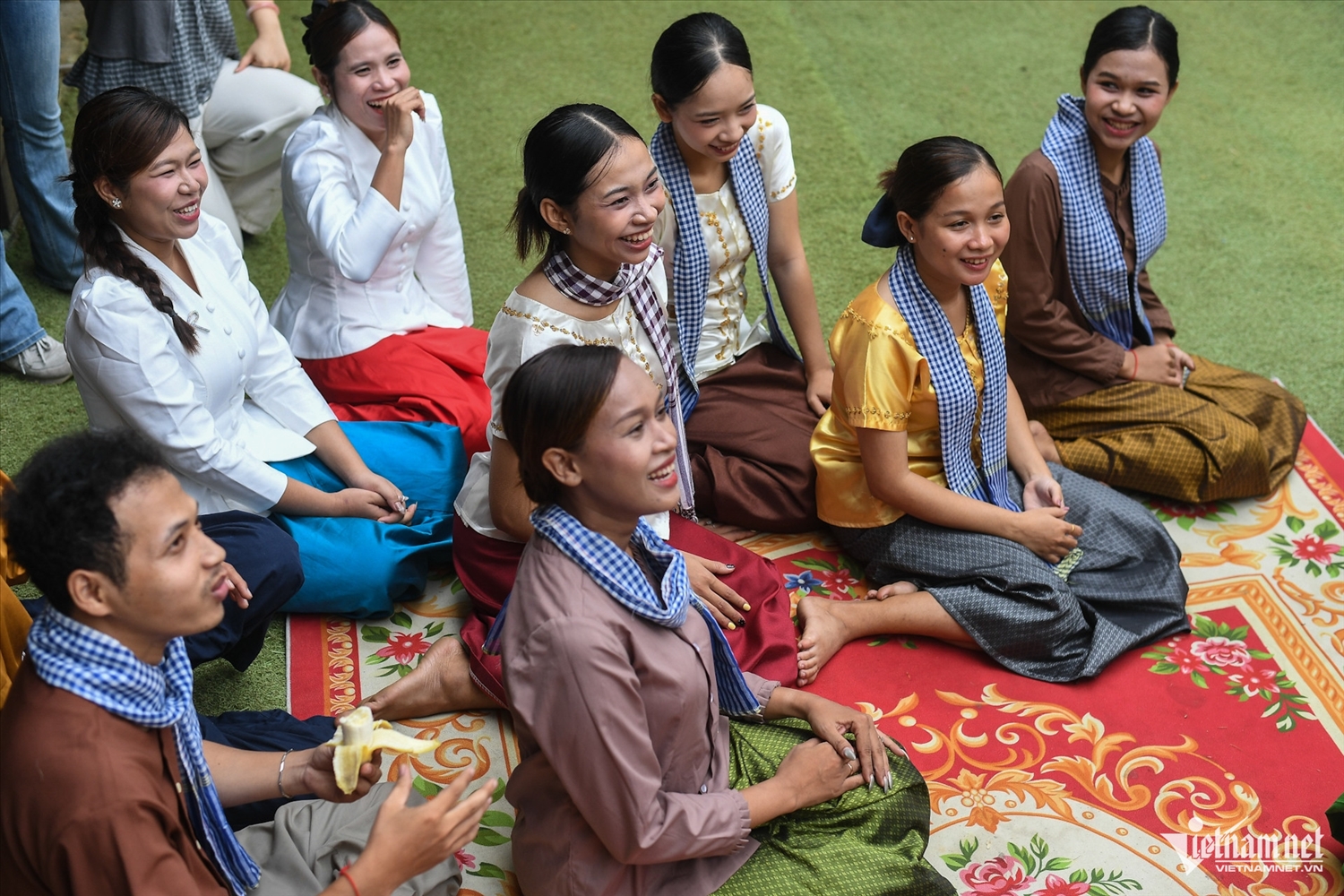 (TIN DẪN) Xem người Tày, Khmer, Chu Ru... làm lễ son tràng, cúng trăng giữa lòng Hà Nội 3